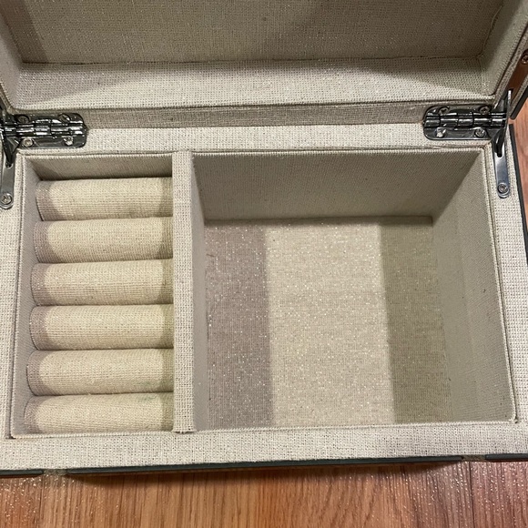 Mirror Jewelry Box - Picture 6 of 7